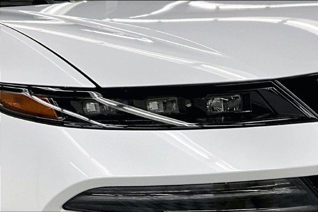 New 2027 Everest White Nissan Dark Armor image 14