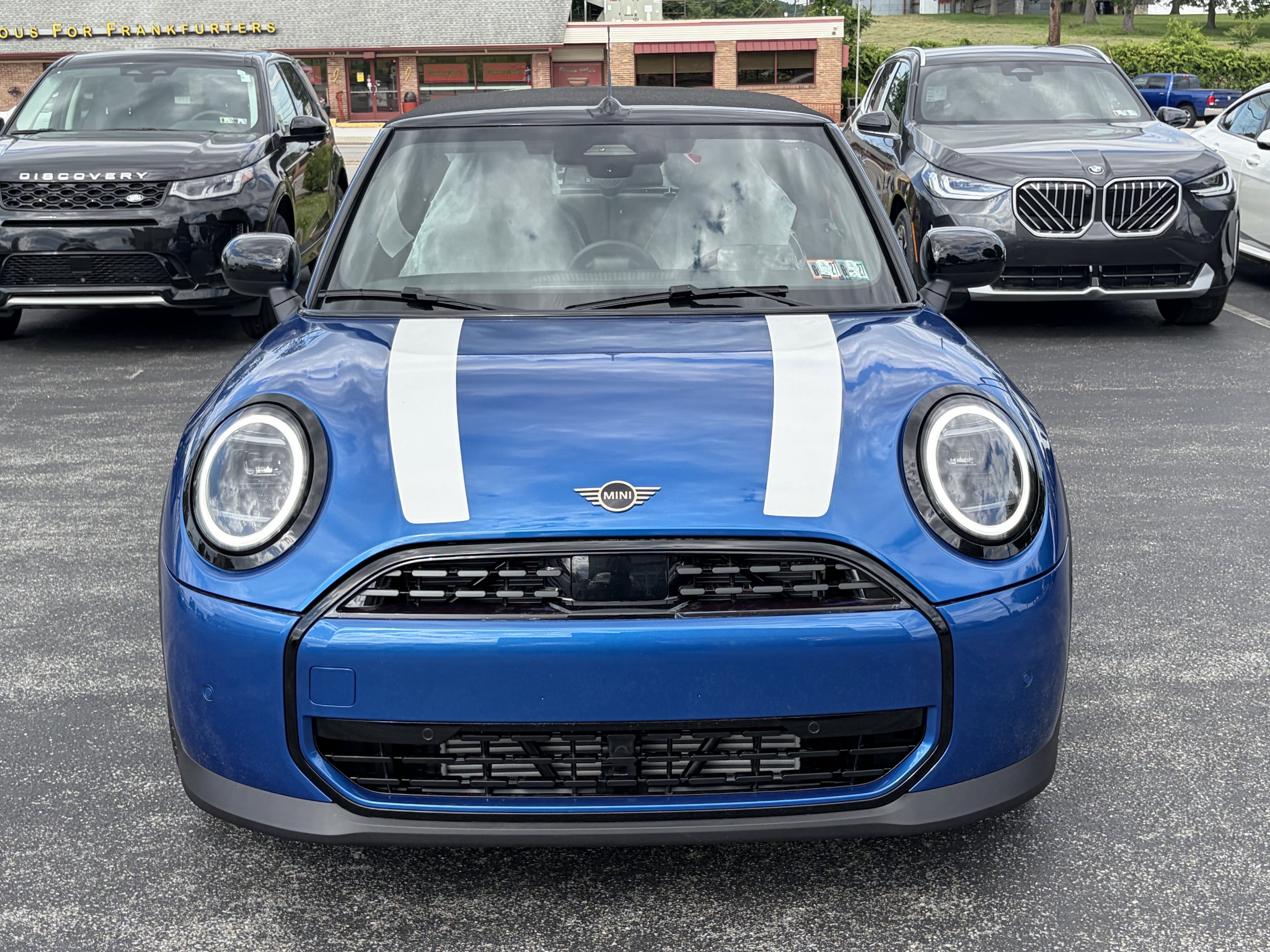New 2026 Icy Sunshine Blue Metallic MINI Signature Plus image 2