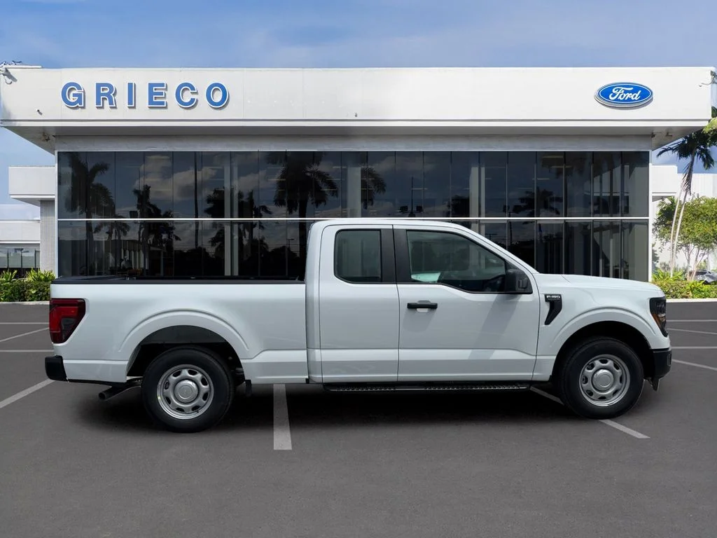 New 2026 Oxford White Ford XL image 8