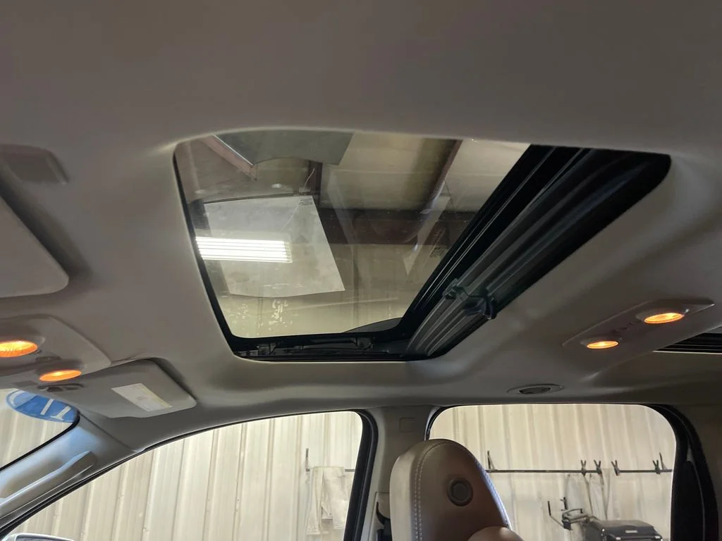 Used 2017 White GMC Limited image 13