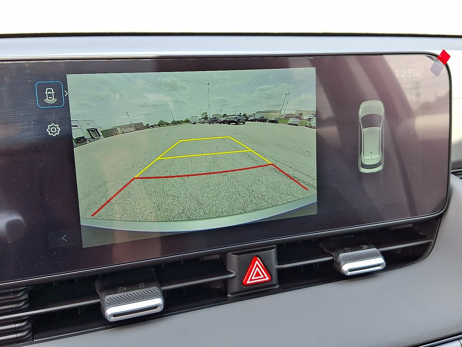 2025 Hyundai IONIQ 5 SE - Photo 18