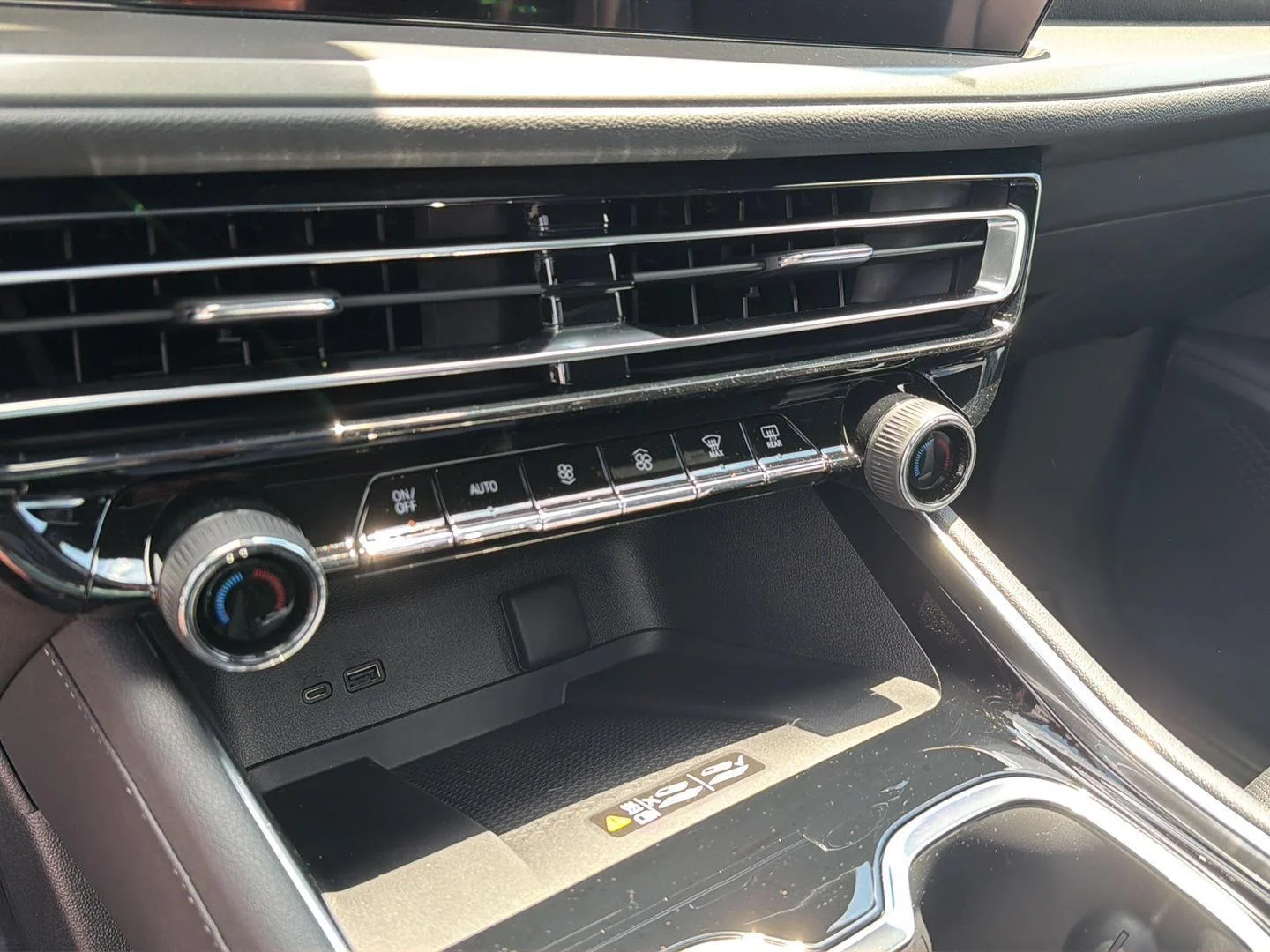 New 2026 Sterling Gray Metallic Chevrolet FWD LT image 28