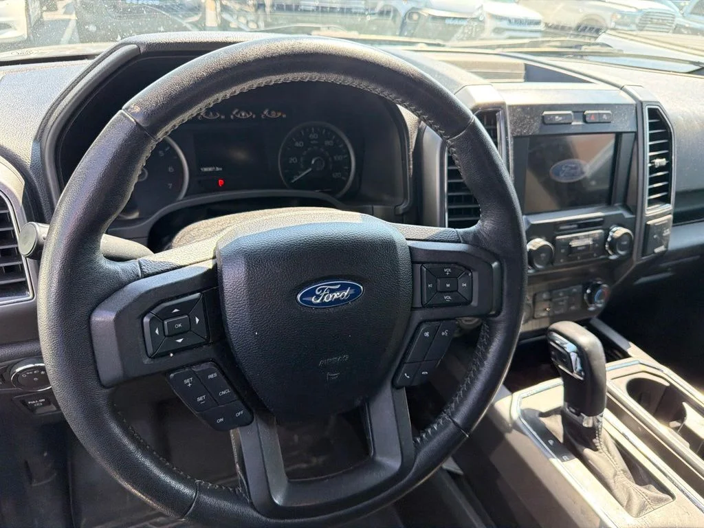 Used 2020 Black Ford XLT image 17