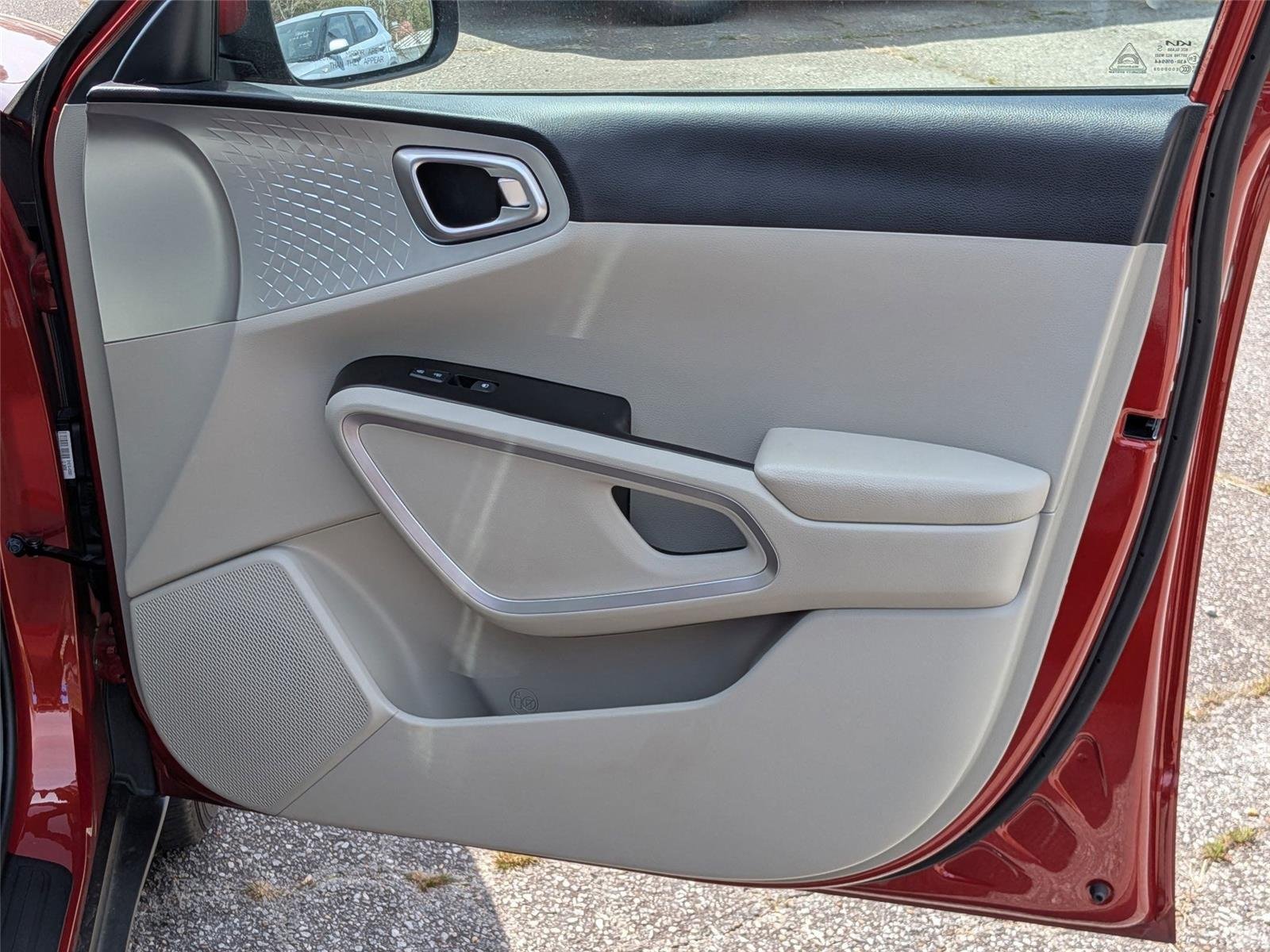 Used 2022 Mars Orange Kia LX image 33