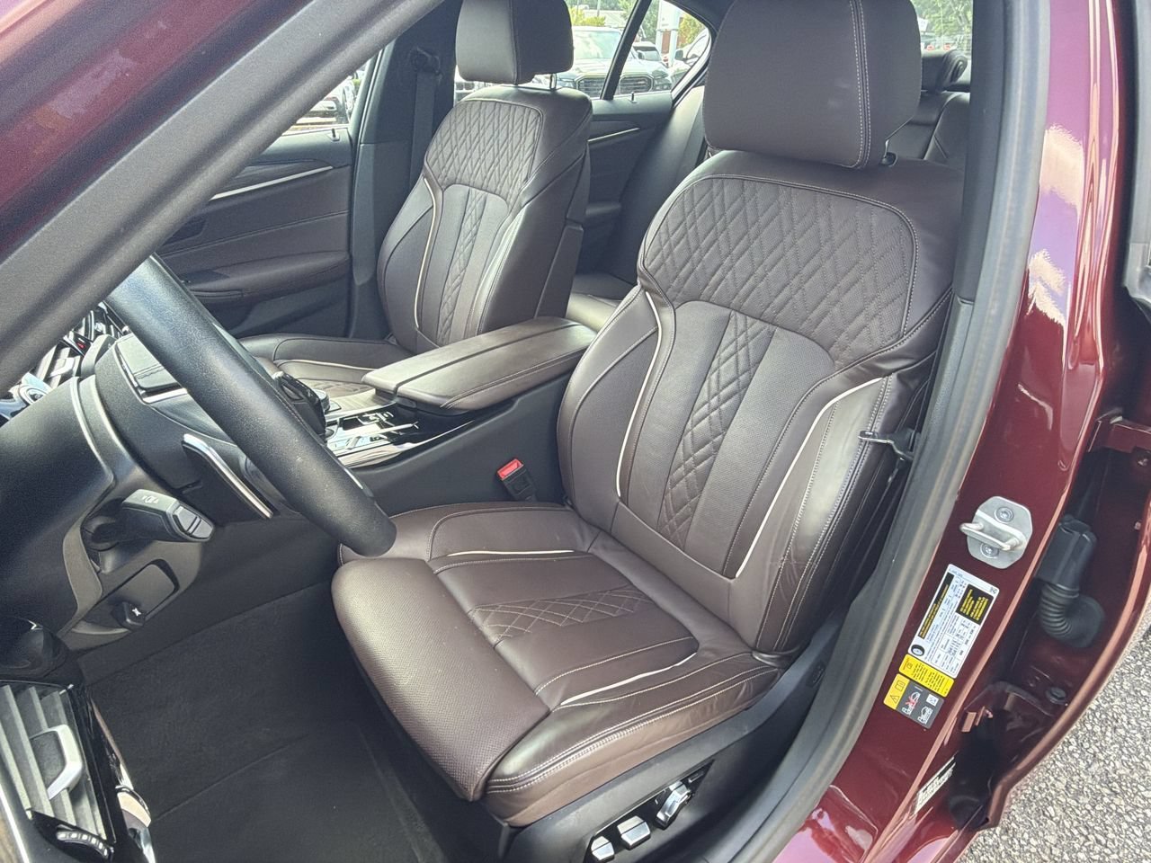 Used 2023 Aventurin Red Metallic BMW 530e image 14