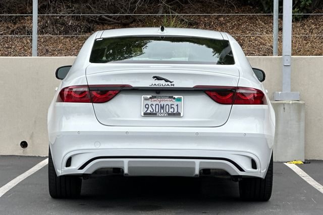 Used 2024 White Jaguar R-Dynamic SE image 4