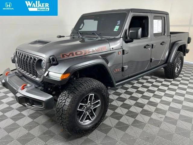 Used 2024 Crystal Metallic Jeep Mojave image 3