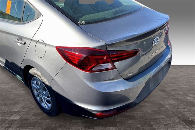 2019 Hyundai Elantra SE photo 4