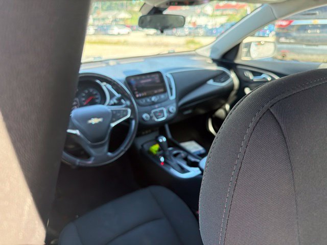 Used 2019 SUMMIT WHITE Chevrolet RS image 47