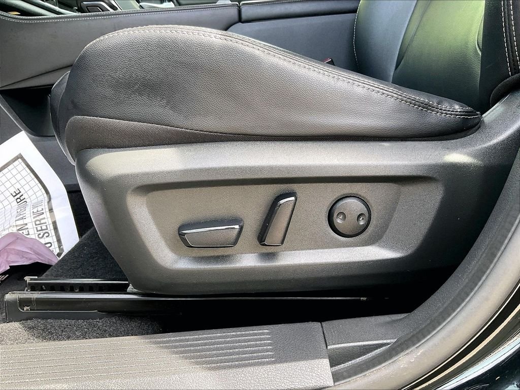 Certified Used 2022 Black Nissan SL image 27
