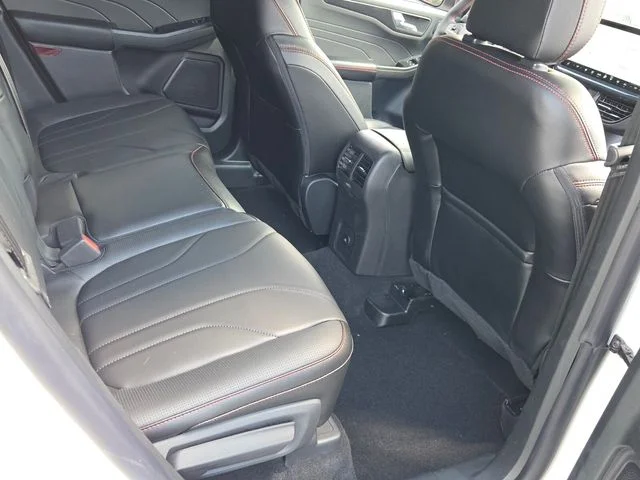 New 2025 Star White Metallic Tri-coat Ford ST-Line Elite image 16