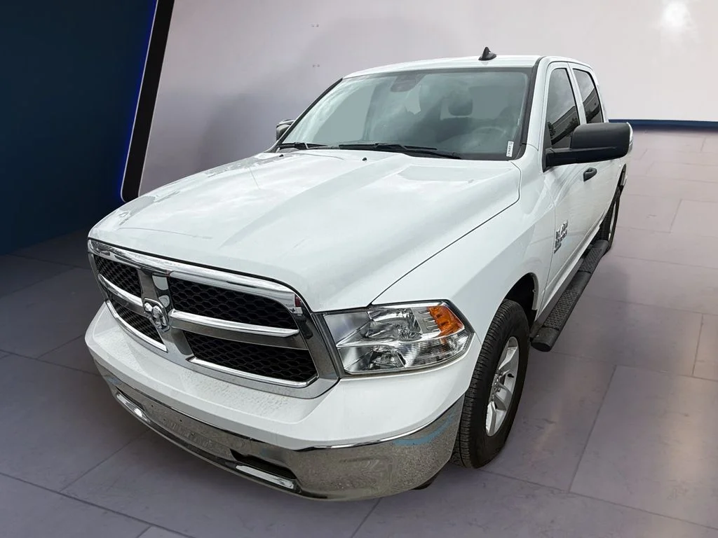 2023 RAM 1500 Classic SLT 4x4 Crew Cab 5'7's photo