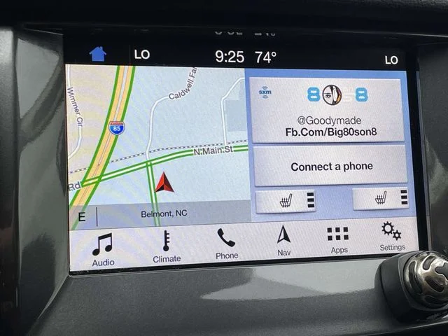 Used 2019 White Platinum Clearcoat Ford Lariat image 26