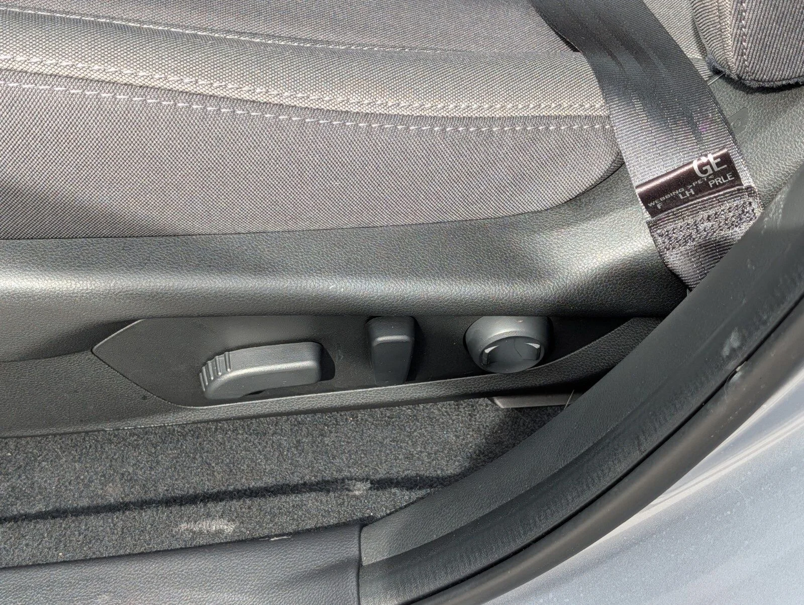Used 2025 Silver Subaru Premium image 17