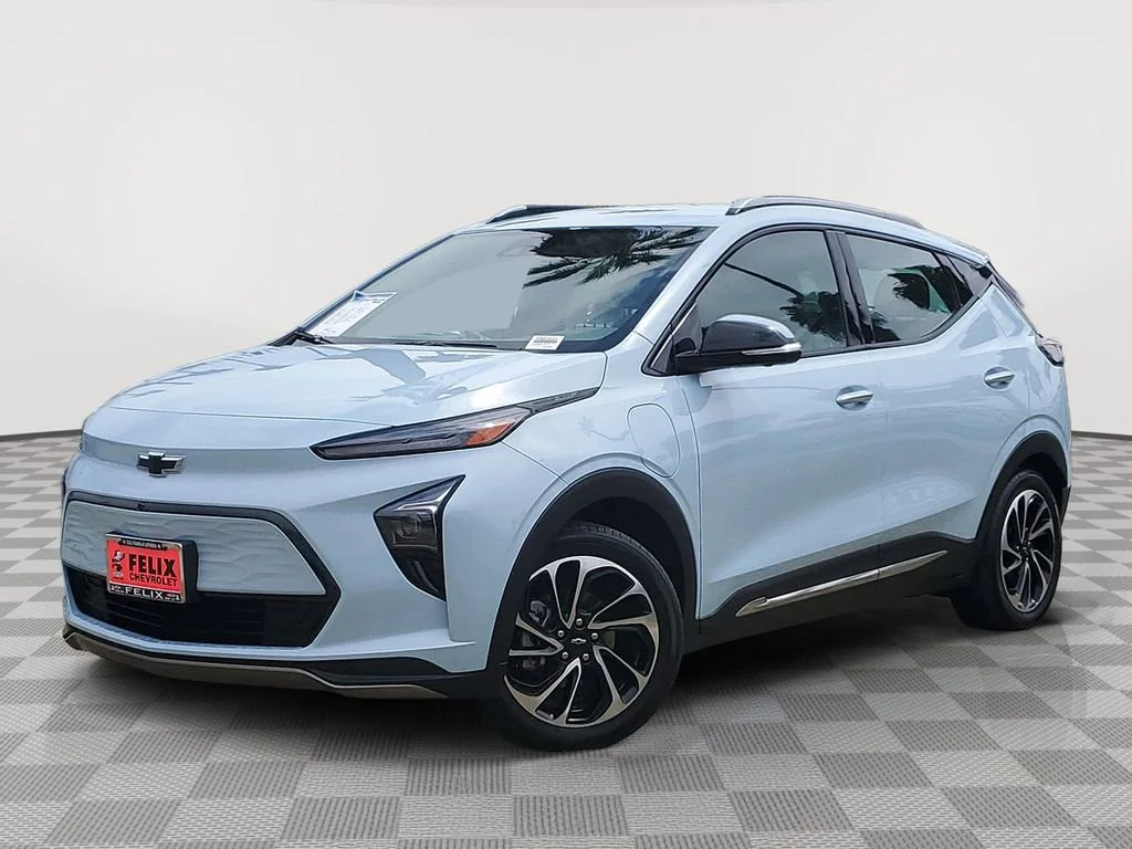 Used 2023 Chevrolet Bolt EUV Premier with VIN 1G1FZ6S08P4161031 for sale in Los Angeles, CA