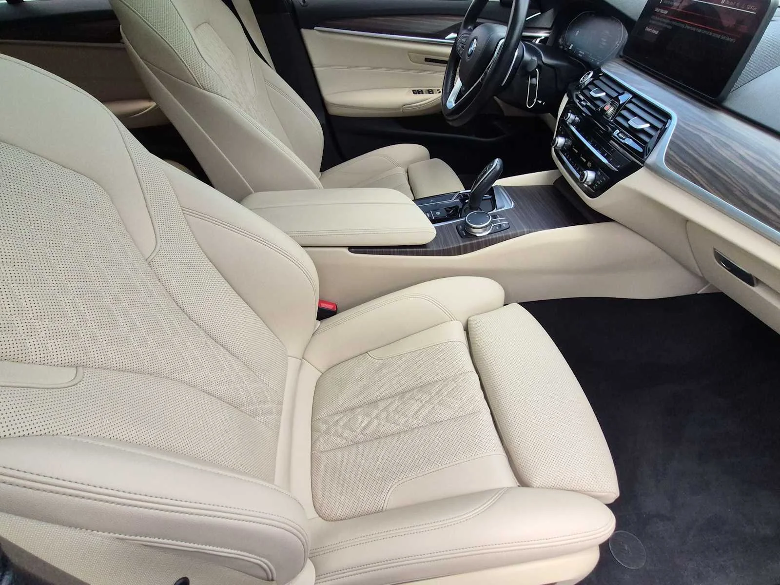 Certified Used 2023 Mineral White Metallic BMW 540i xDrive image 23