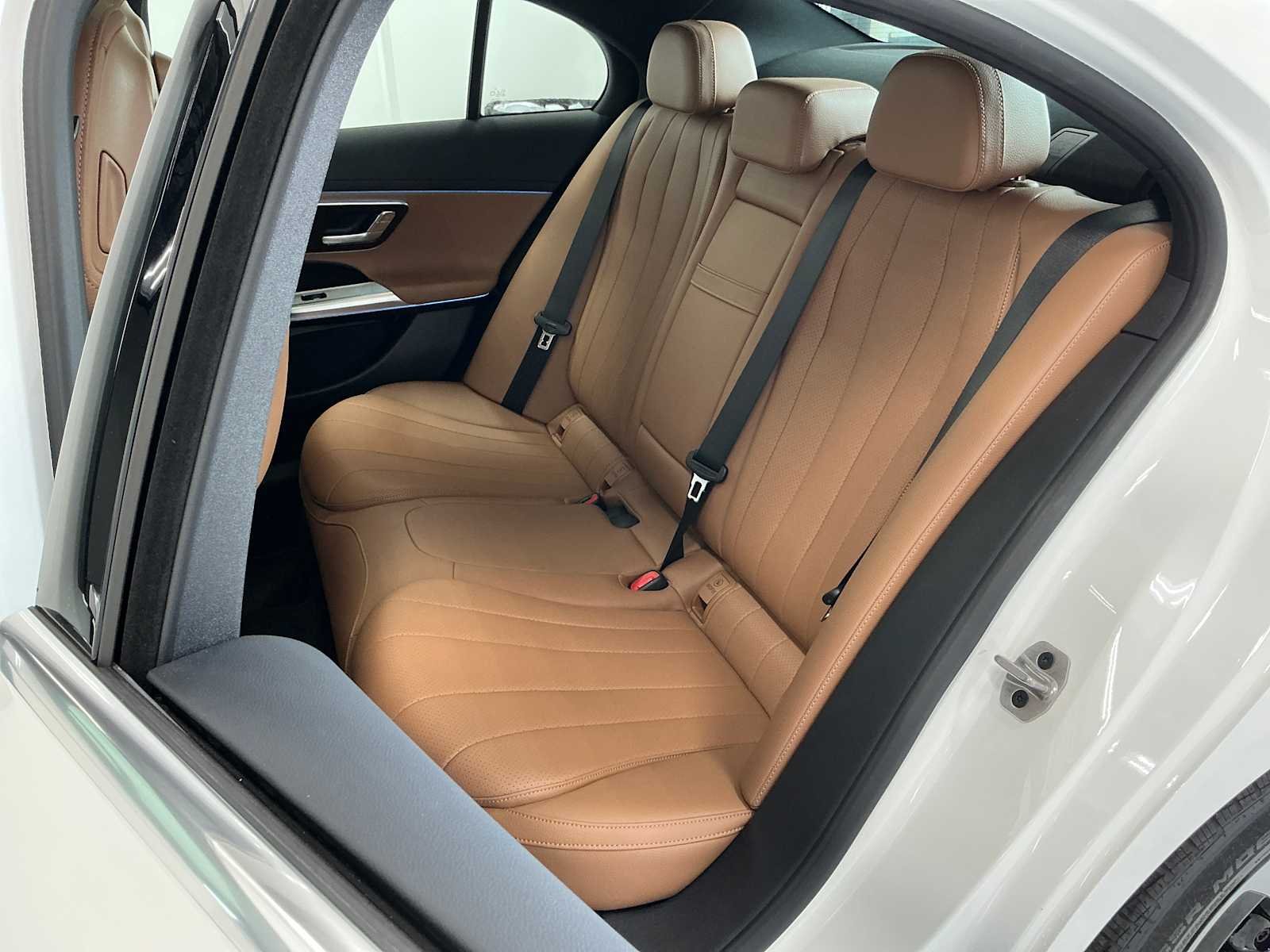 Certified Used 2026 Polar White Mercedes-Benz E 350 image 25