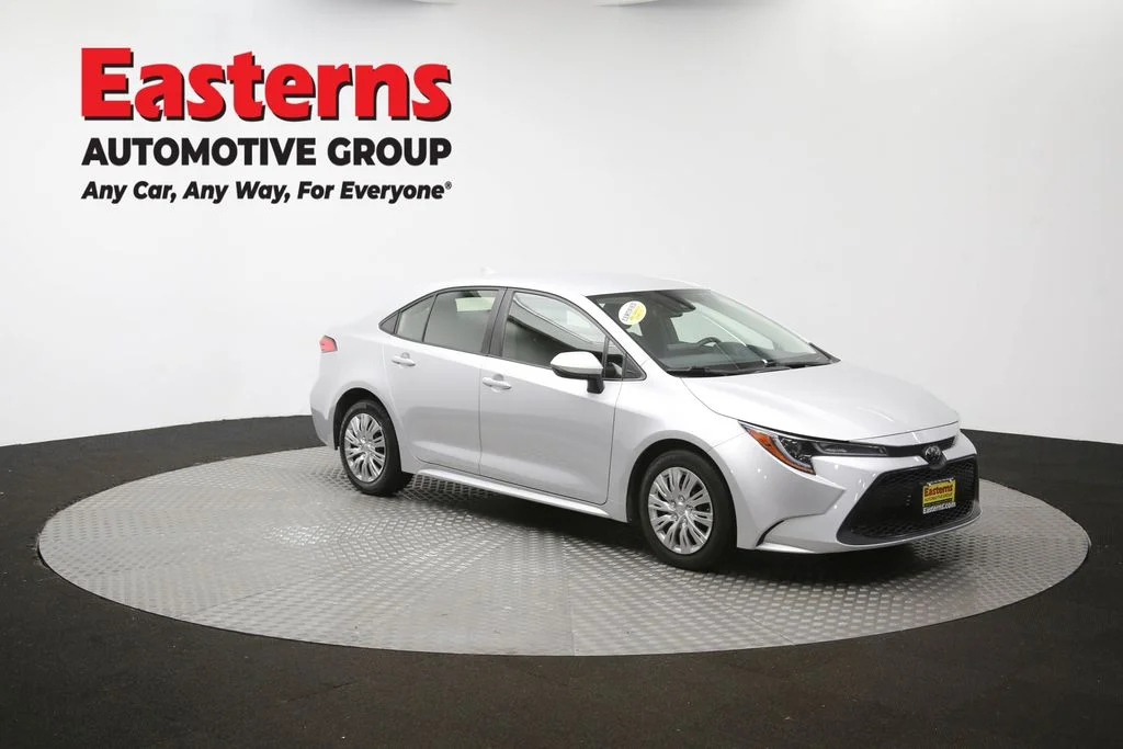 Used 2022 Silver Toyota LE image 49