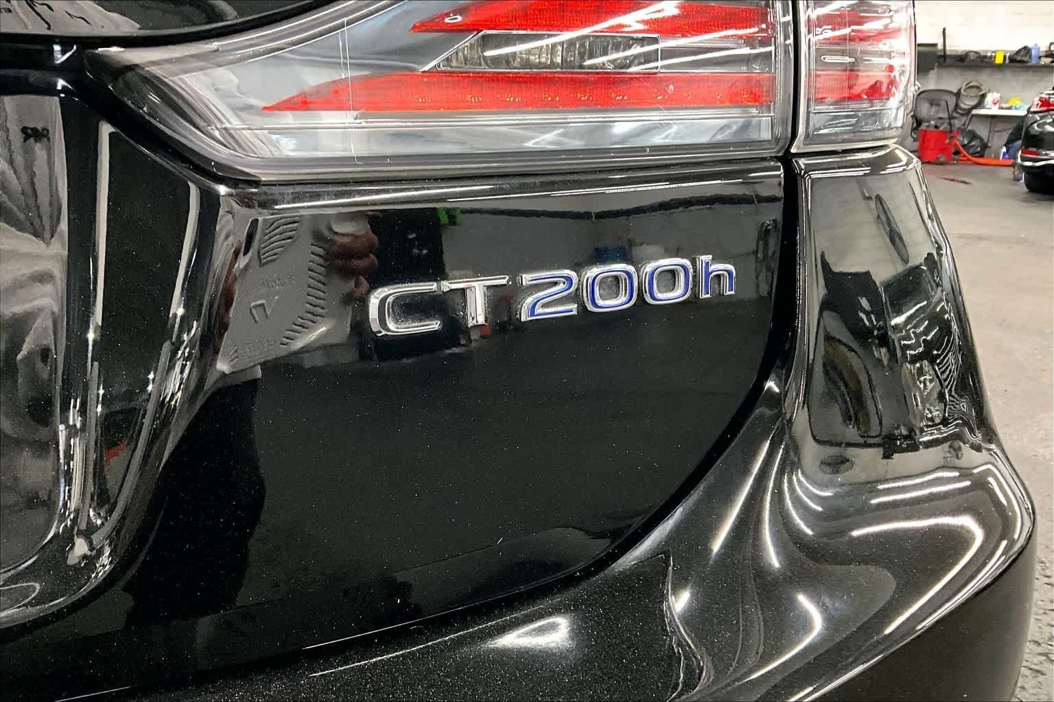 Used 2017 Obsidian Lexus  image 9