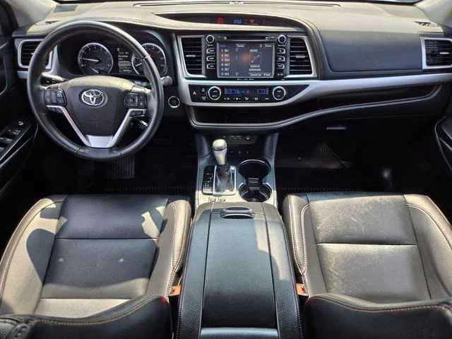 Used 2019 Blue Toyota XLE image 15