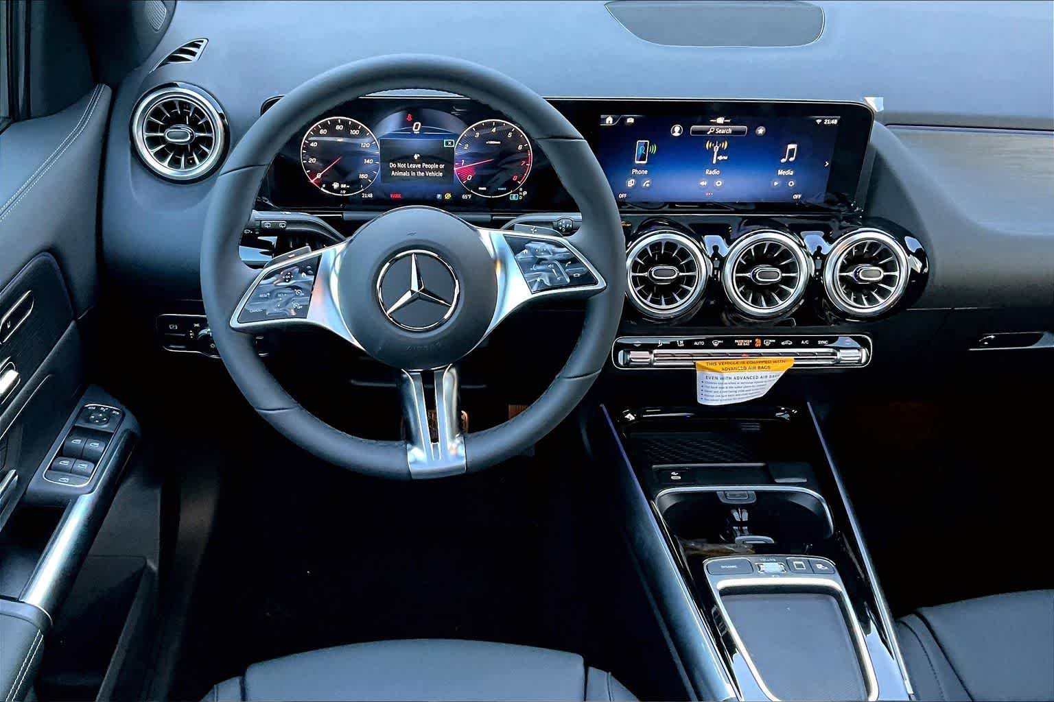 Used 2026 Night Black Mercedes-Benz GLA 250 image 6