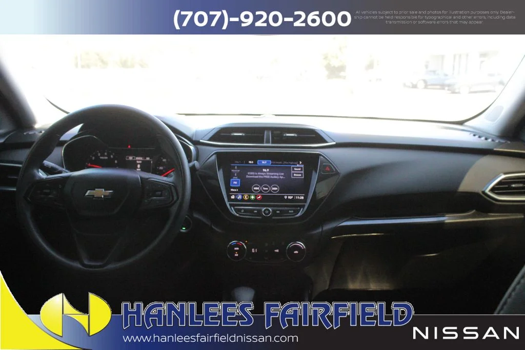 Used 2023 White Chevrolet LT image 18