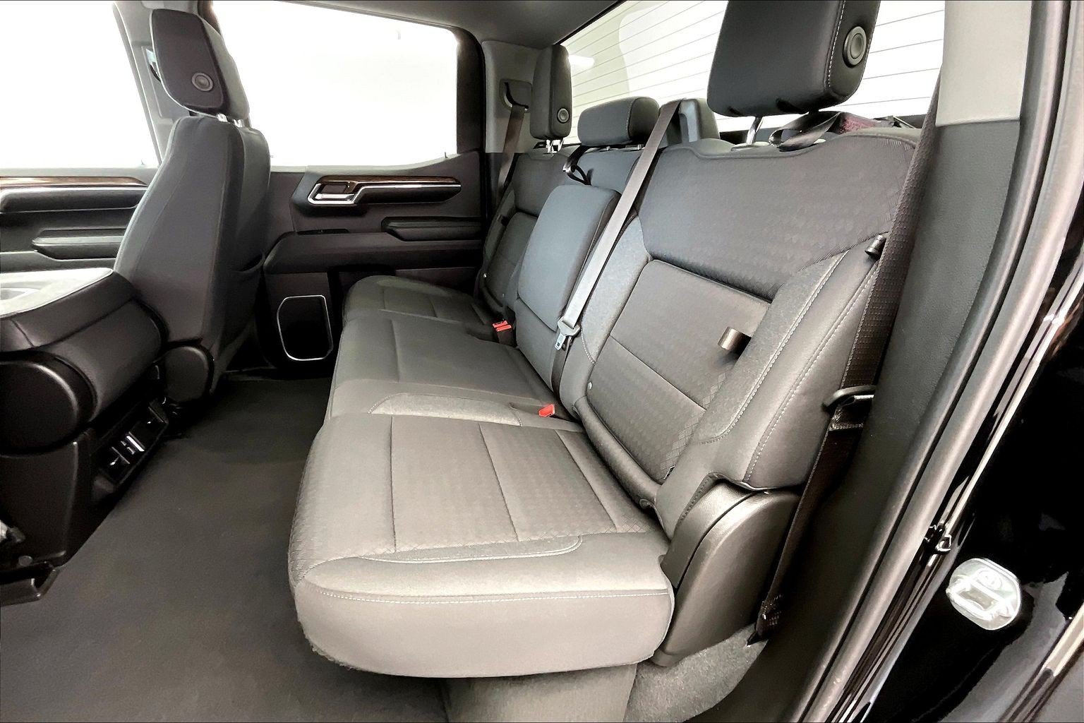 Used 2023 Onyx Black GMC Elevation image 19