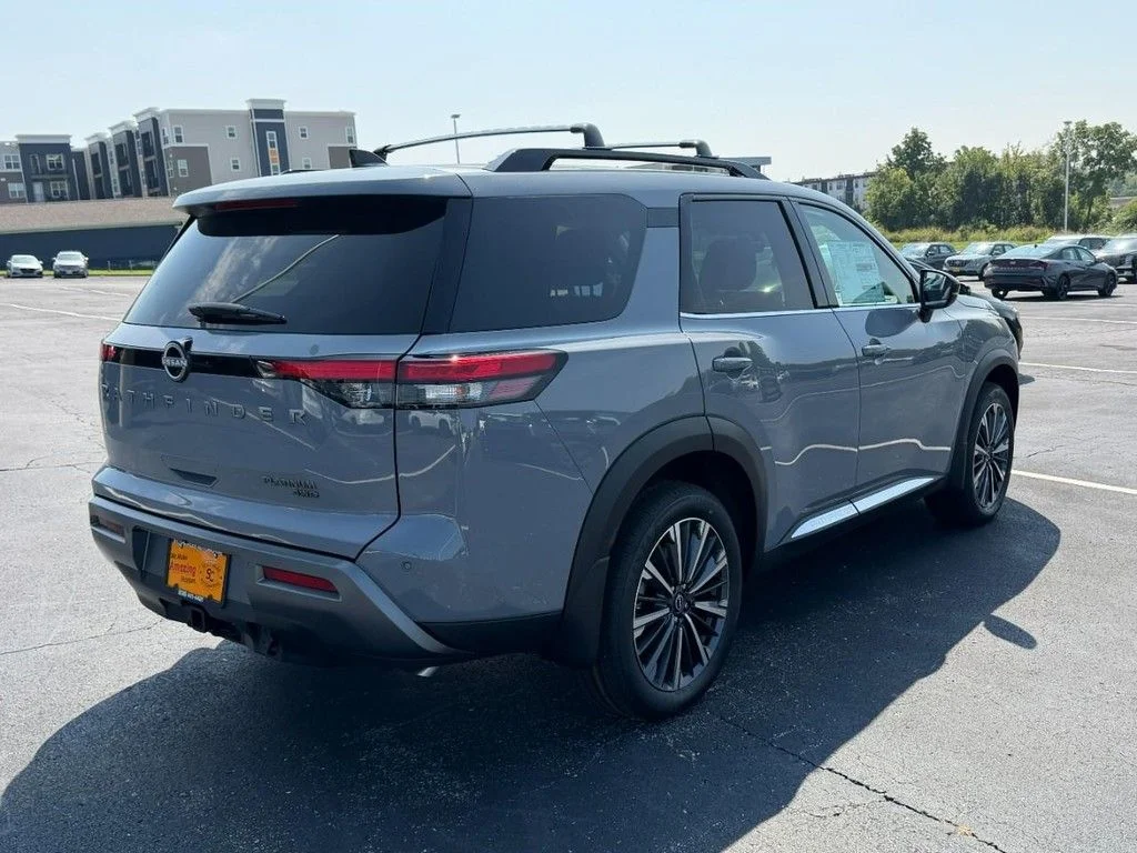 New 2026 Boulder Gray Pearl Nissan Platinum image 3
