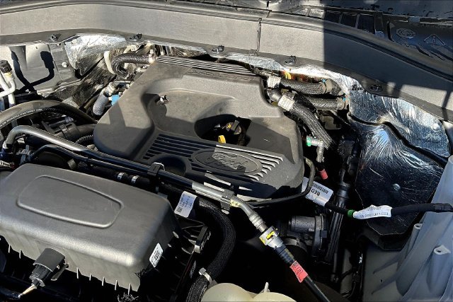 Used 2020 Silver Ford XLT image 31