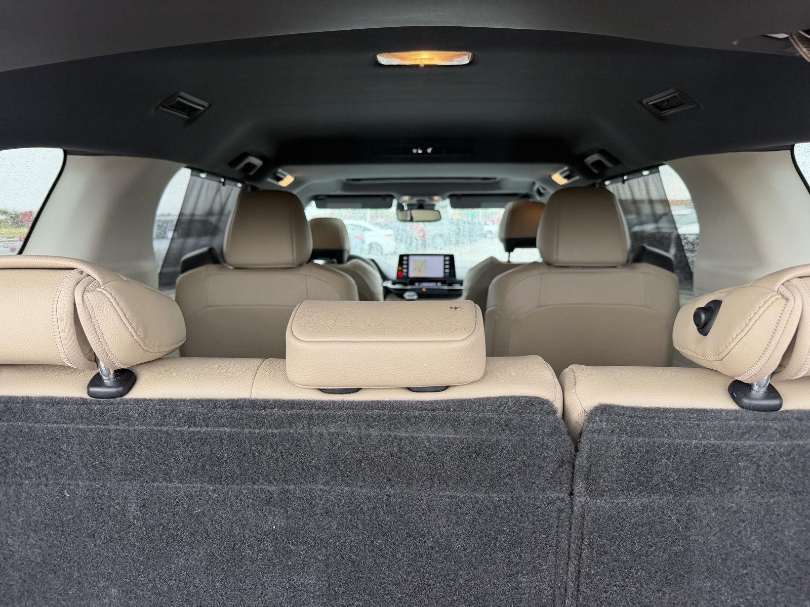 Used 2021 Blizzard Pearl Toyota XLE image 13