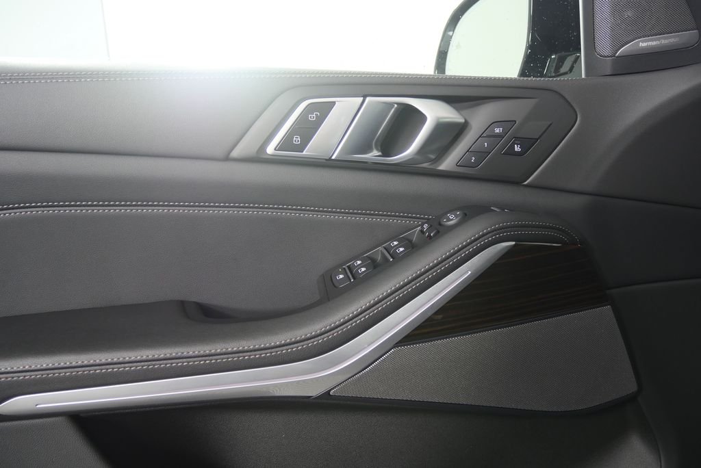 Certified Used 2024 Skyscraper Grey Metallic BMW xDrive40i image 8