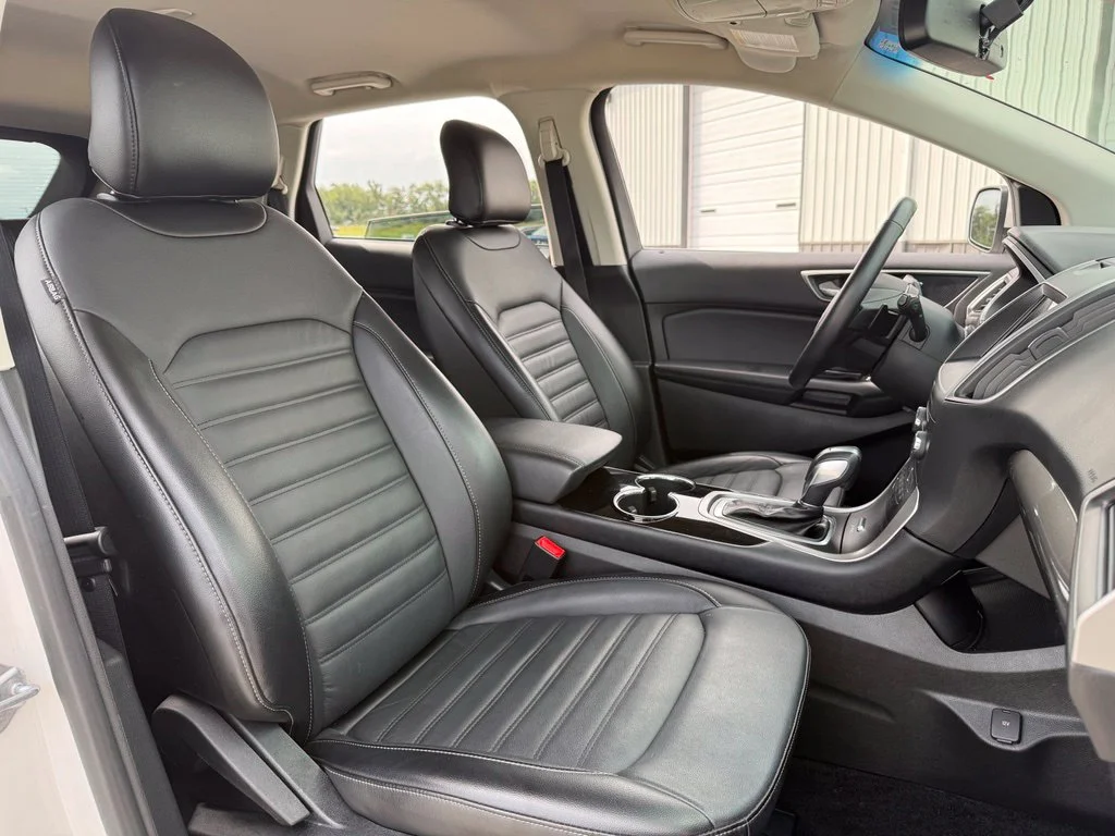 Used 2017 White Ford SEL image 25