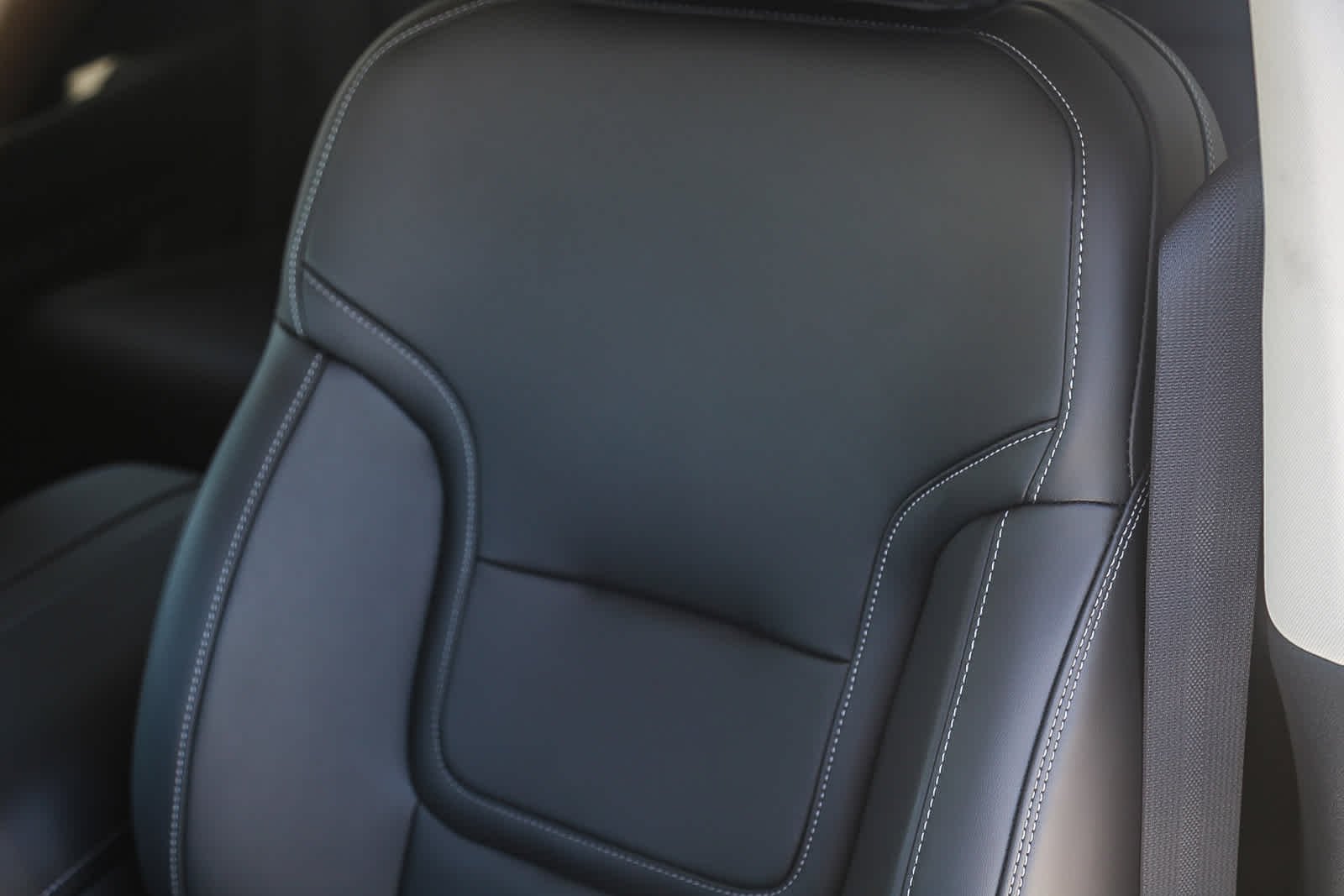 New 2026 Aspen White TriCoat Nissan SV image 27