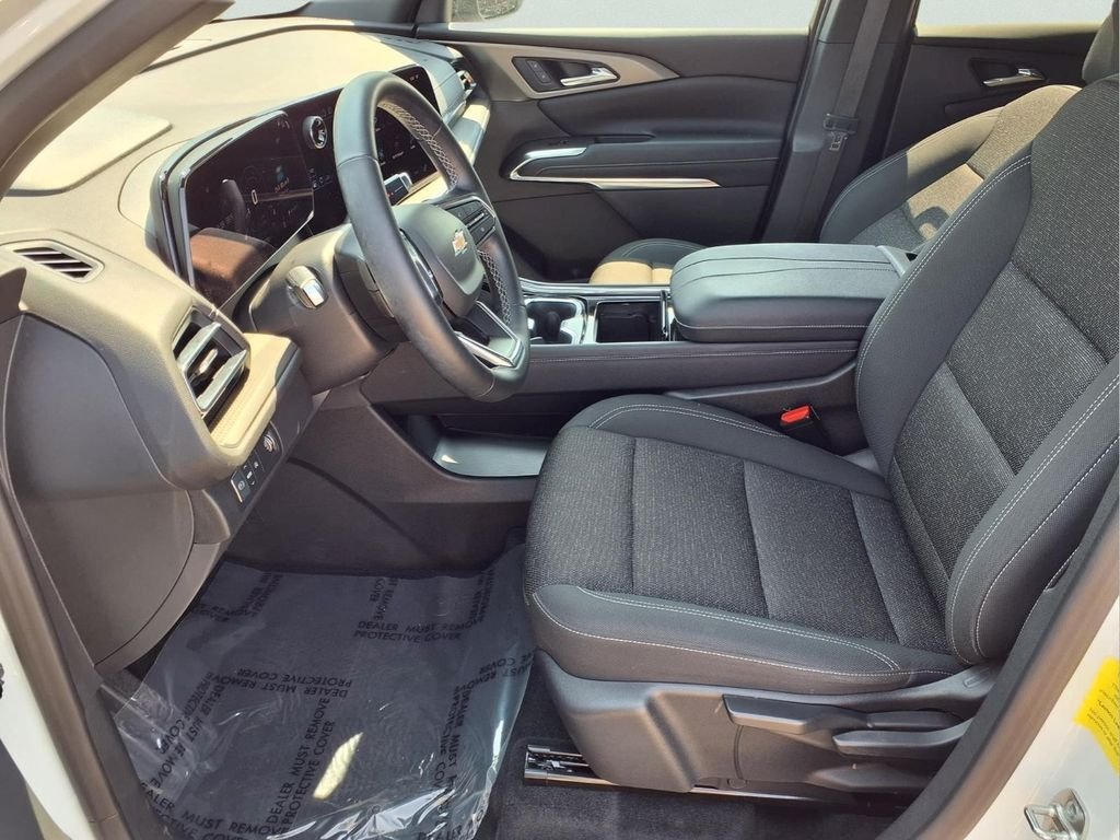 Used 2024 Summit White Chevrolet LS image 21