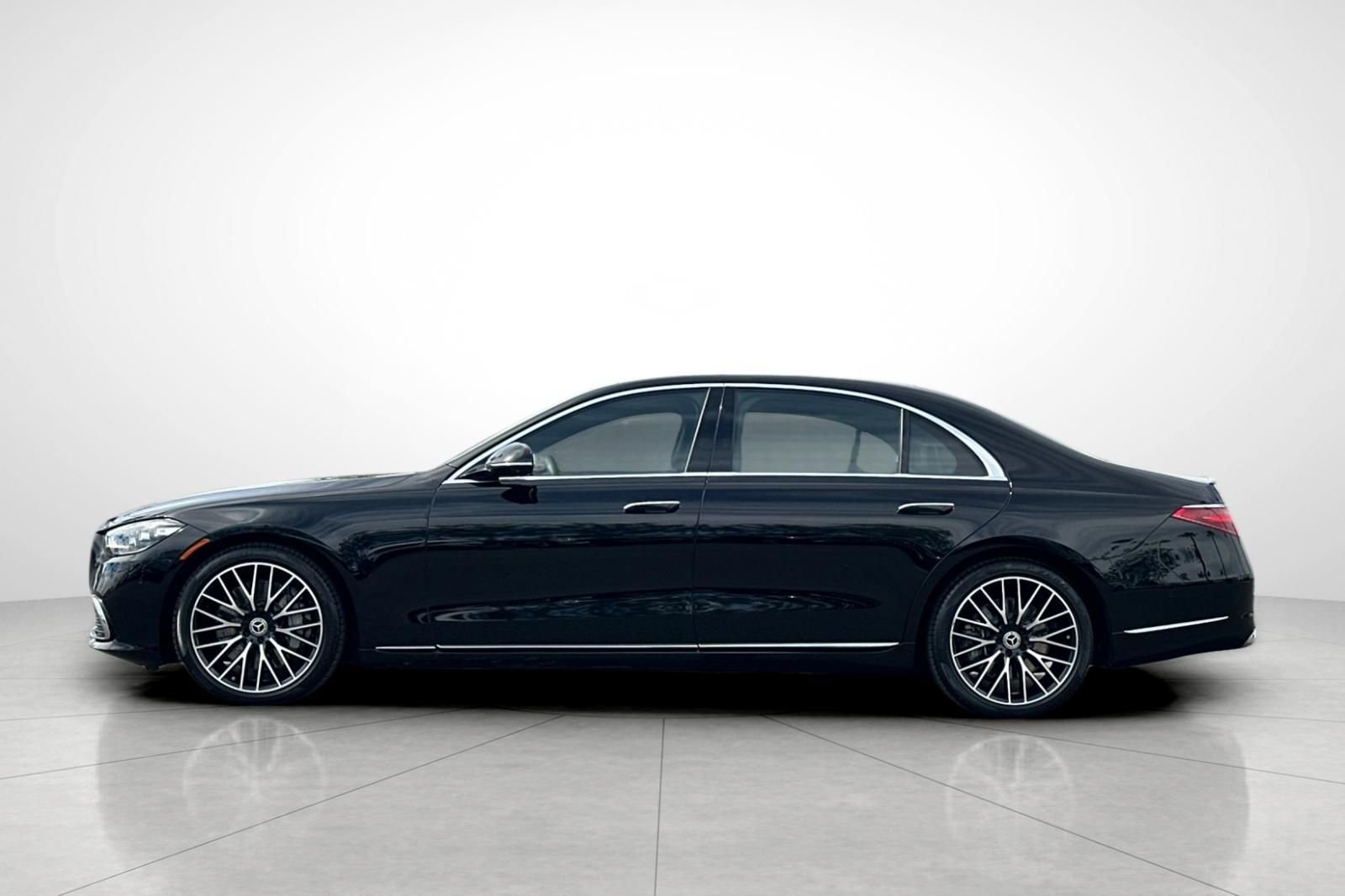 Certified Used 2023 Black Mercedes-Benz S 580 image 26