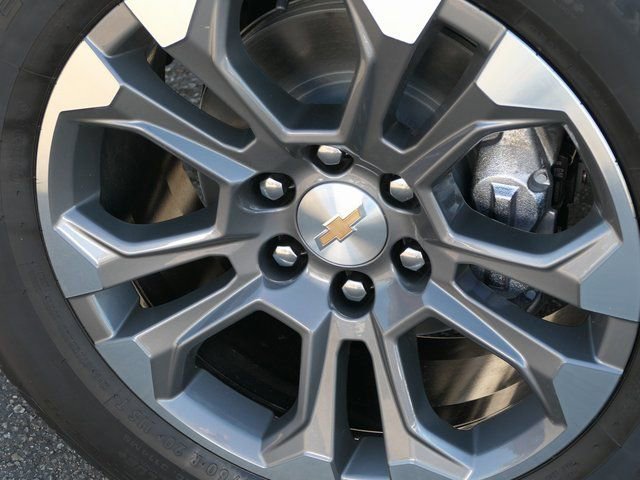 2026 Chevrolet Tahoe LS - Photo 11