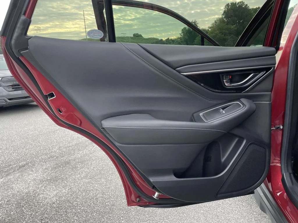 2020 Subaru Outback Limited - Photo 2