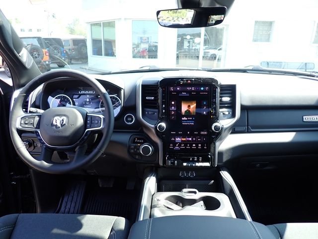 New 2026 Diamond Black Crystal Pearlcoat RAM Big Horn/Lone Star image 15