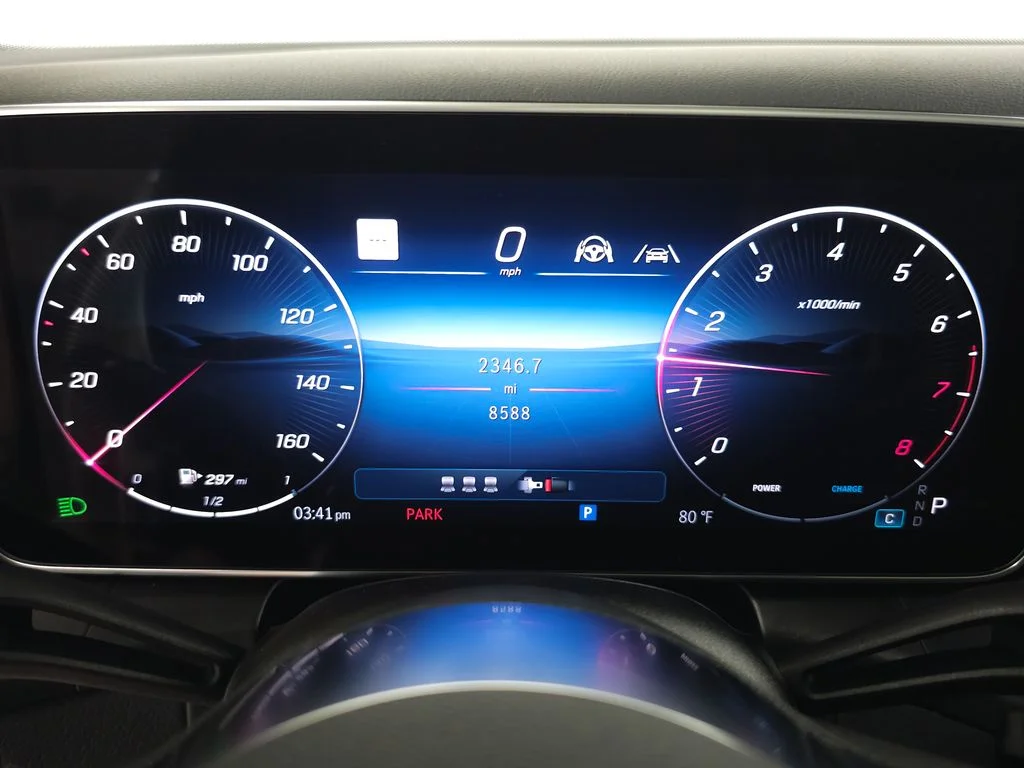 Certified Used 2026 Polar White Mercedes-Benz GLC 300 image 14