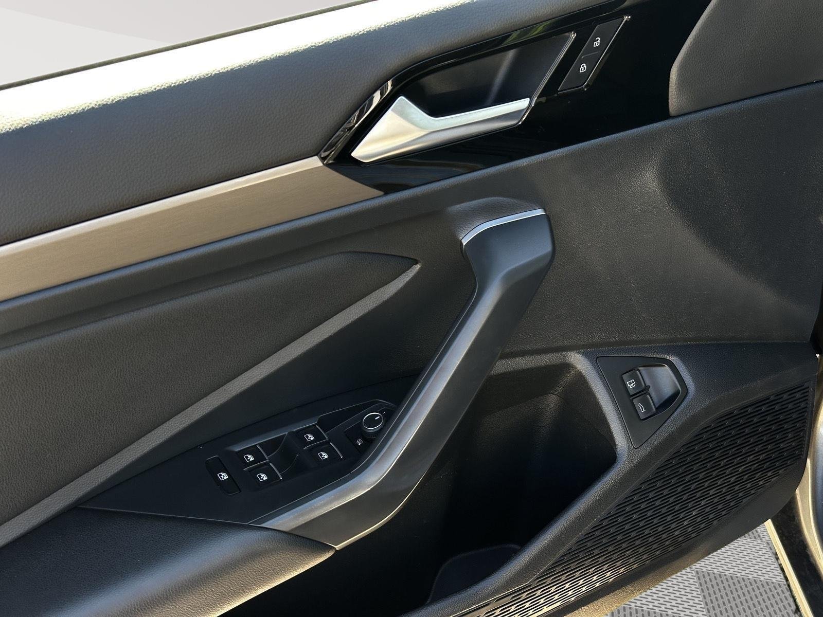 2021 Volkswagen Jetta SEL Premium - Photo 9
