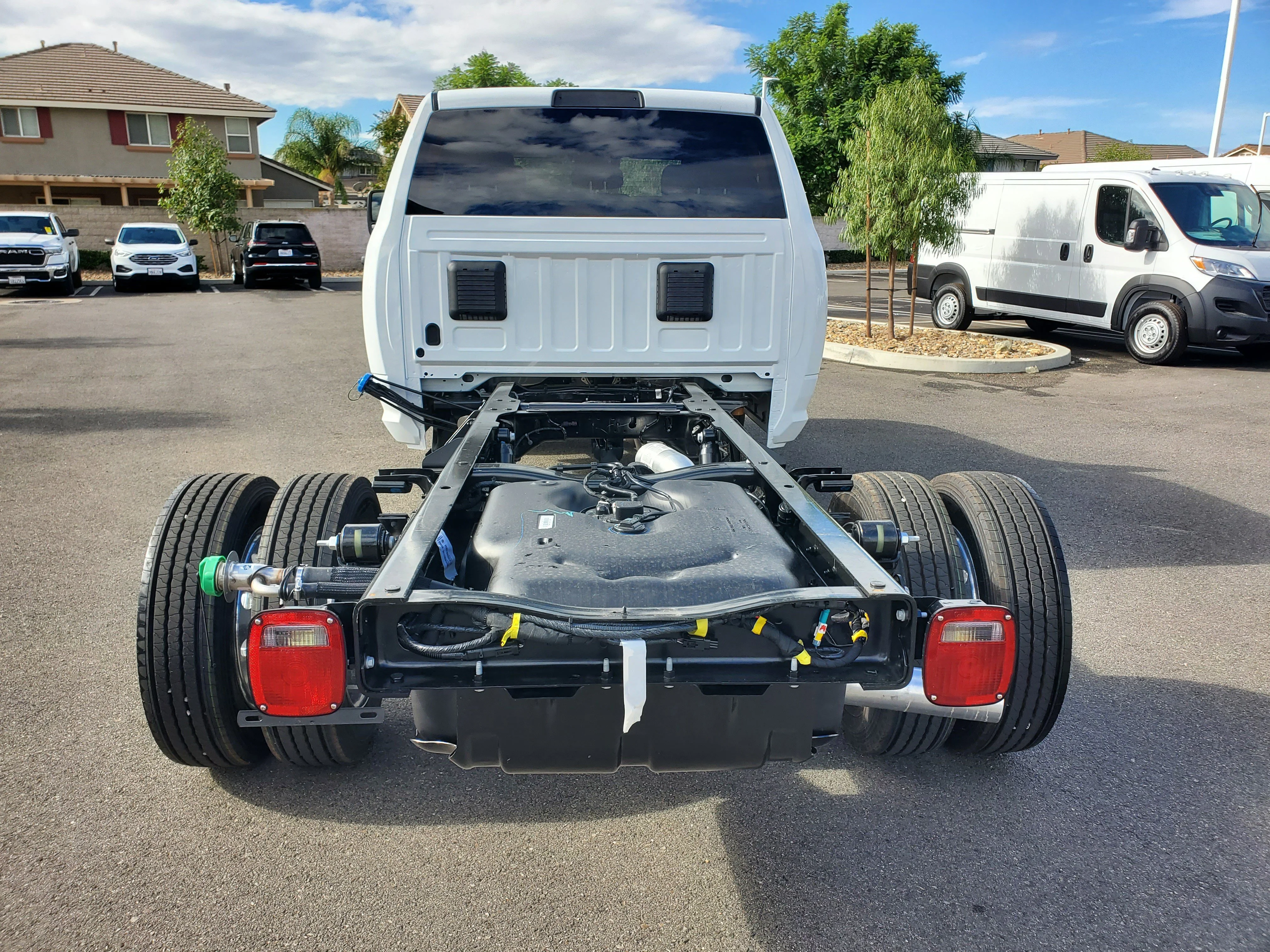 New 2026 Bright White Clearcoat RAM Tradesman image 4