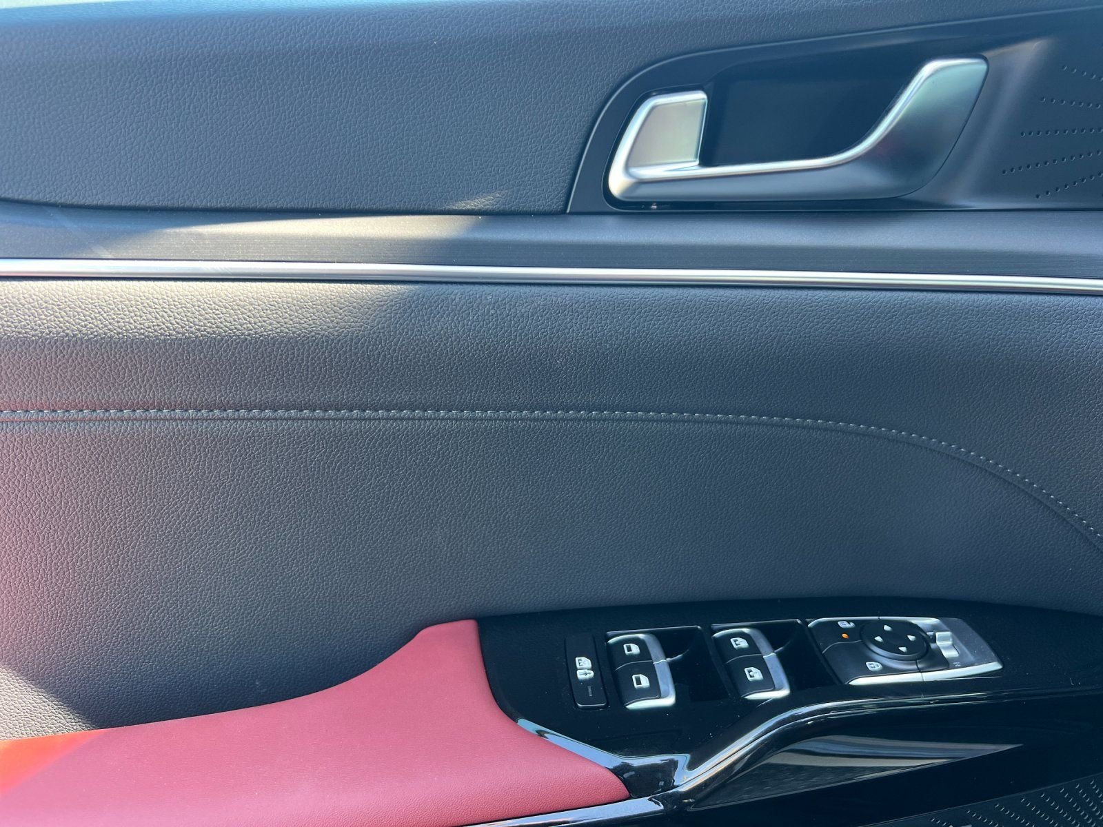 New 2026 Wolf Gray Kia GT-Line FWD image 10