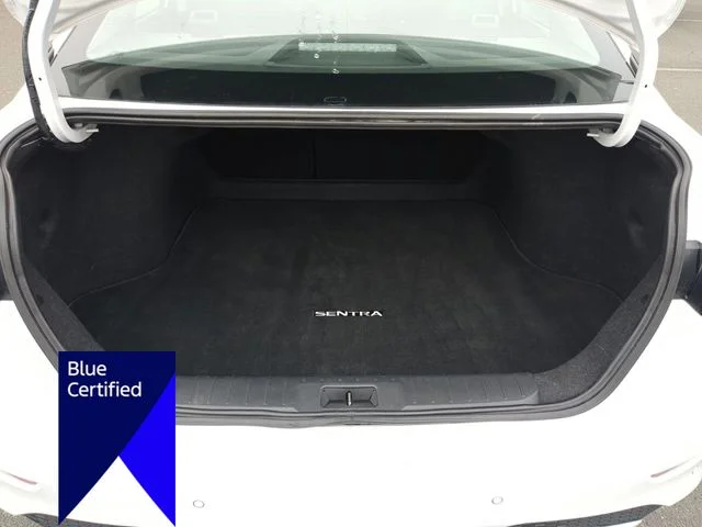 Used 2025 White Nissan SV image 31