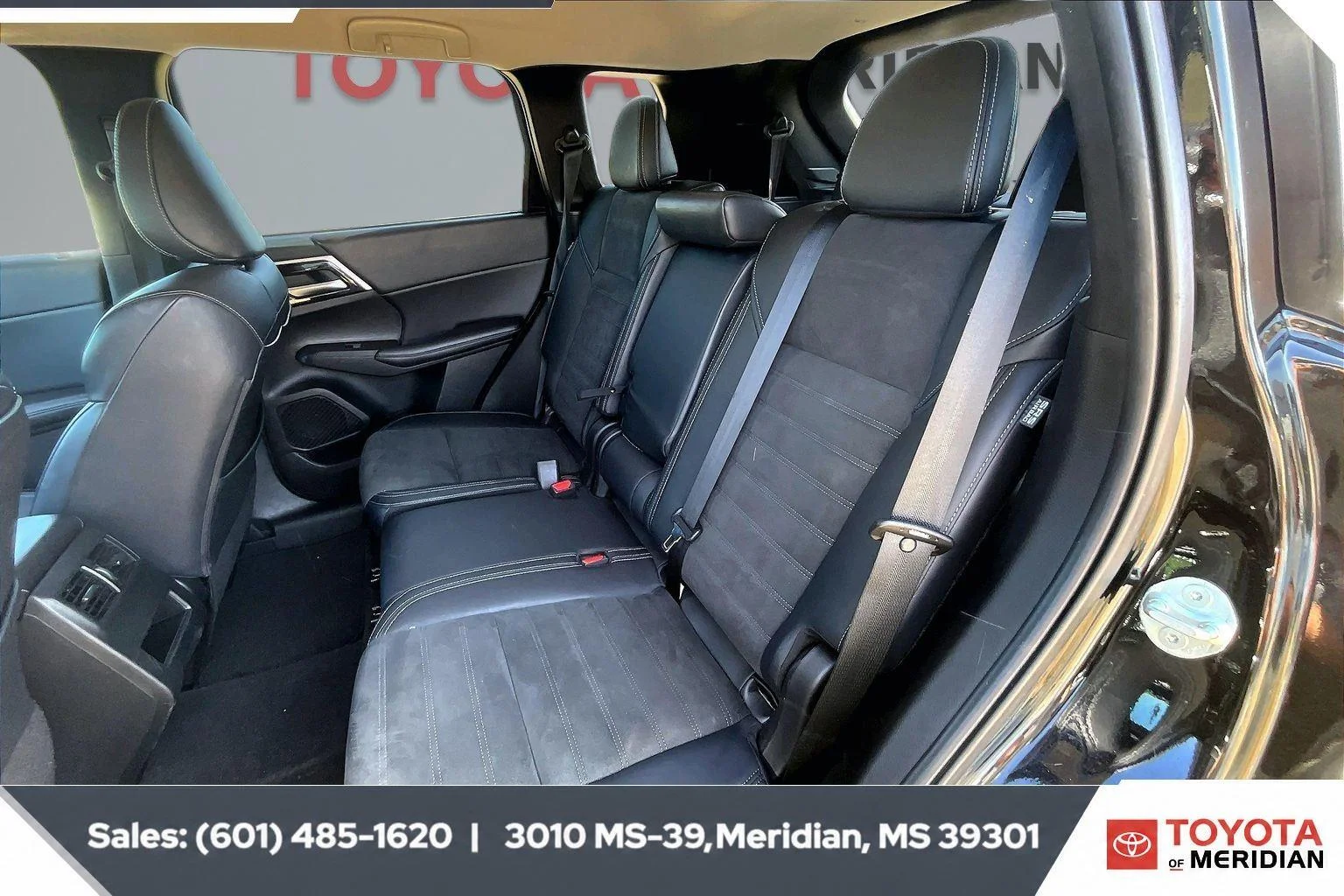 Used 2024 Black Diamond Mitsubishi SE image 19