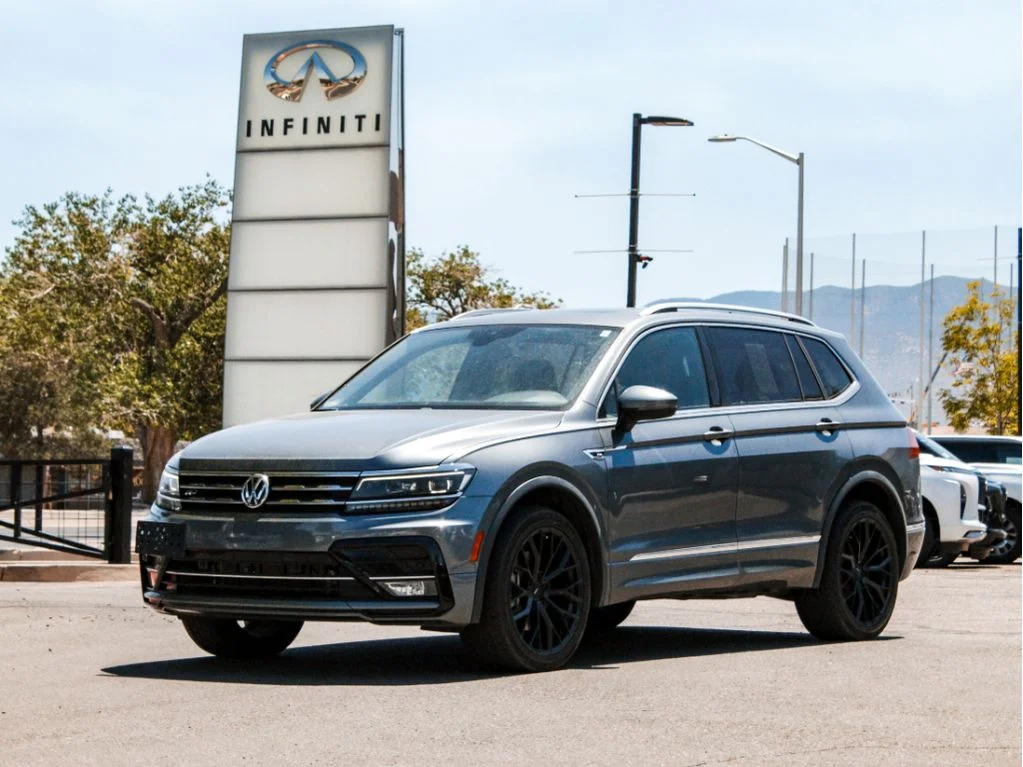 Used 2021 Platinum Gray Metallic Volkswagen SEL Premium R-Line image 1