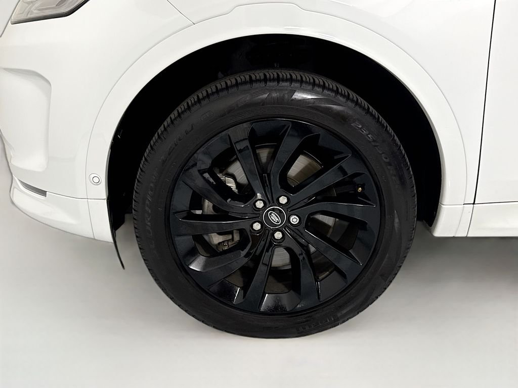 Certified Used 2025 Fuji White Land Rover S image 31