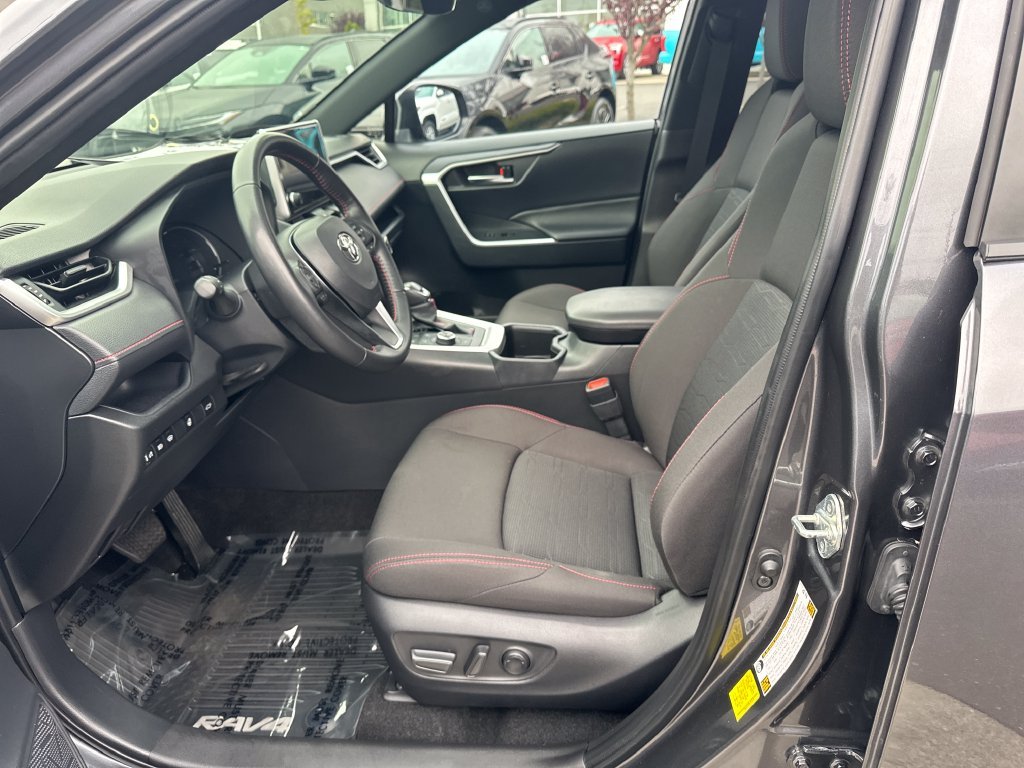 Certified Used 2025 Magnetic Gray Metallic Toyota SE image 12