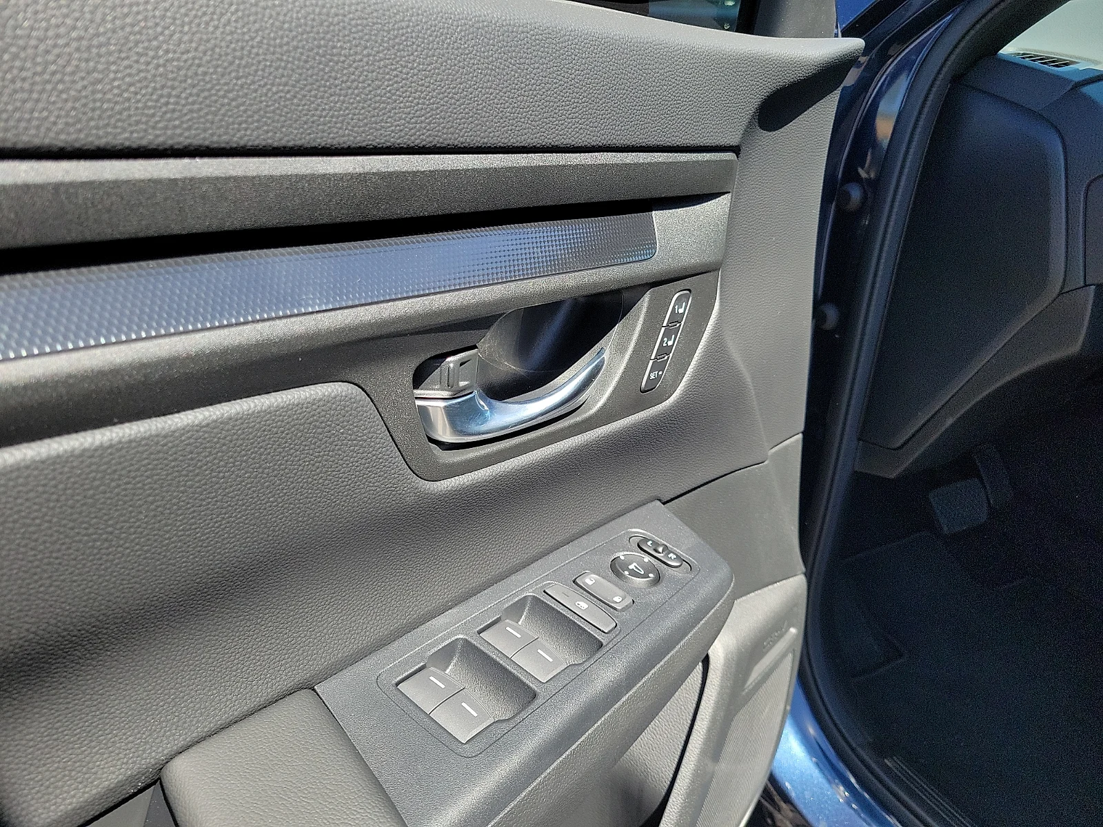 2026 Honda CR-V Sport-L - Photo 18