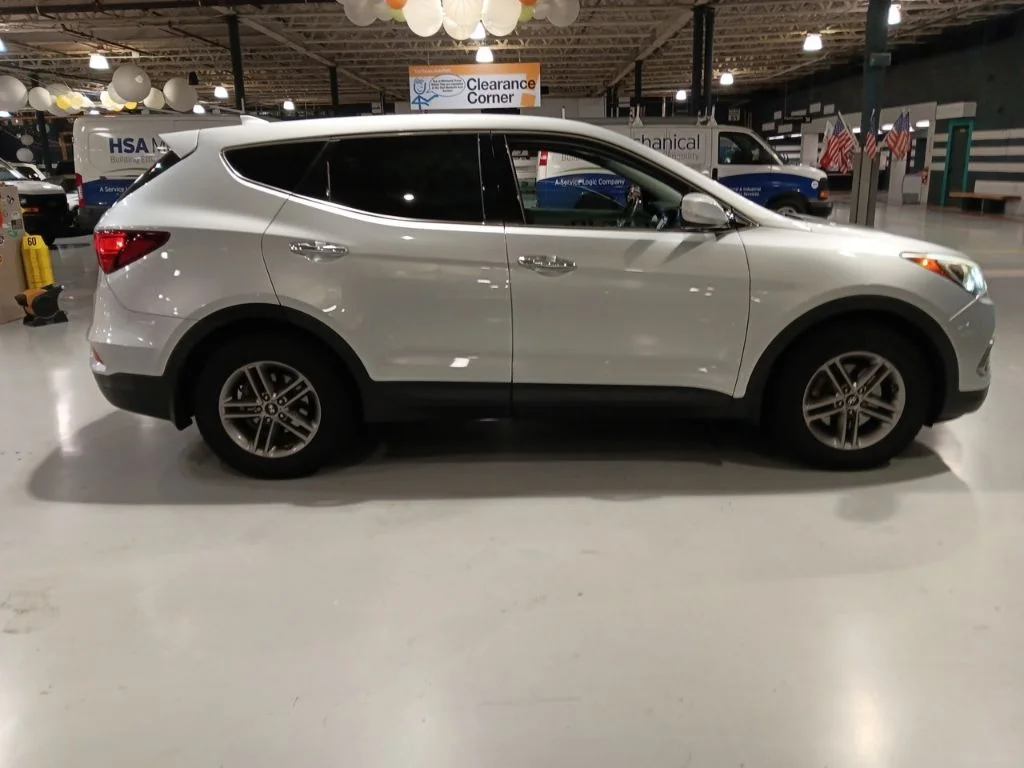 Certified Used 2017 Sparkling Silver Hyundai 2.4 Base image 9