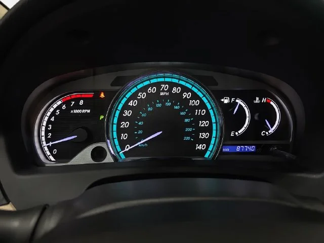 Used 2014 Green Toyota  image 19